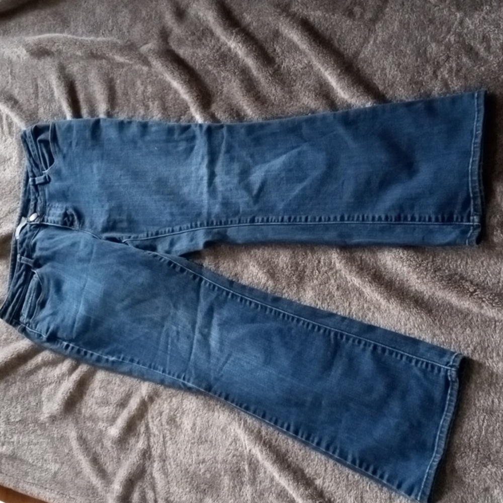 Coldwater Creek medium wash petite jeans